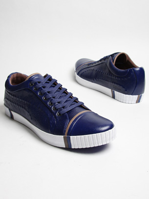 Alexander McQueen PUMA Soccer Street Trainer