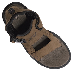 Mens Reef Mundaka IV Sandals. Brown