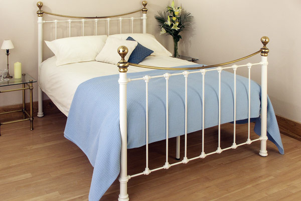 Ambassador Bed Frame Double 135cm