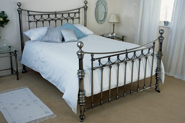 Papillion Classic  Brass Bed Frame Double 135cm