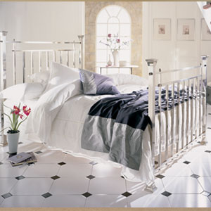 Relyon Regency- 5FT- Kingsize Nickel-Plated Bedstead