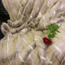 Malt Faux Fur Throw