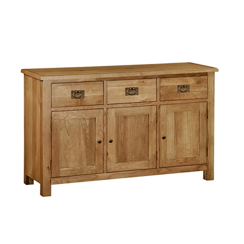 Salisbury Petite Oak Oak 3 Door Sideboard 596.095