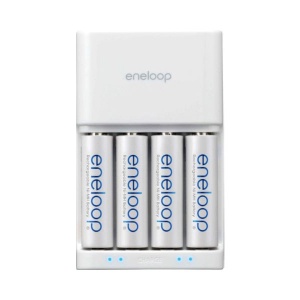 Eneloop AA / AAA Battery Charger + 4 x