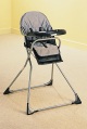 SCALLY WAGS folding highchair