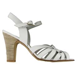 PLAT STUD SANDAL