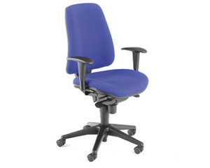 signature synchro chair (adj arms)