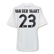 Adidas 09-10 Real Madrid home (Van der Vaart 23)