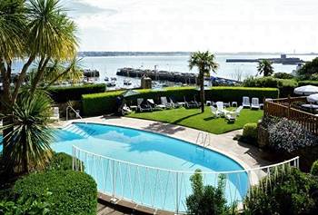 Somerville Hotel