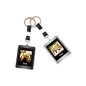 1.5`` Digital Photo Keychain - Black &