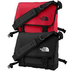 The North Face BASE CAMP MESSENGER BAG - MEDIUM