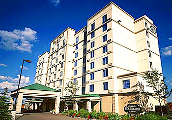 Courtyard by Marriott Toronto Airport