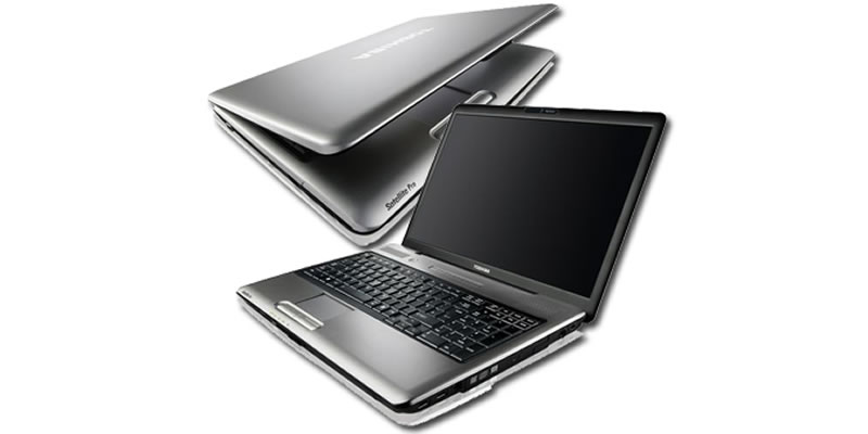 Toshiba Satellite Pro P300-1EX - Pentium 17`` -