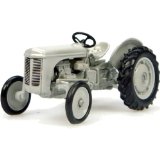 Universal Hobbies 6001 Ferguson TEA20 grau, 1:43, Universal Hobbies