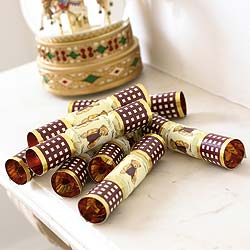 8 Miniature Christmas Bear Crackers