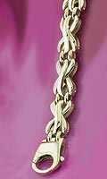 9ct. Kiss Bracelet