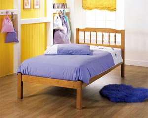 The Seattle Pine bedstead, Cinnamon antique finish &nbsp;