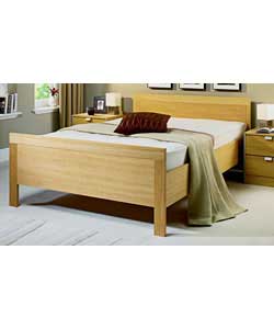 Oak veneer frame. Size (W)143, (L)197.6, (H)80cm. 16cm clearance between floor and underside of bed.