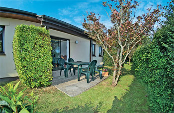 Unbranded Barn Owl Cottage