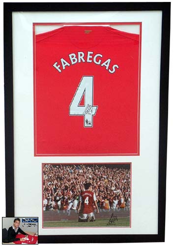 Unbranded Cesc Fandagrave;bregas signed and framed shirt and photo presentation