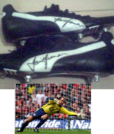 DAVID SEAMAN SIGNED WORN BOOT - ARSENAL DOUBLE