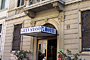 This simple hotel offers comfortable accommodation for those travelling on a budget. Located in a qu