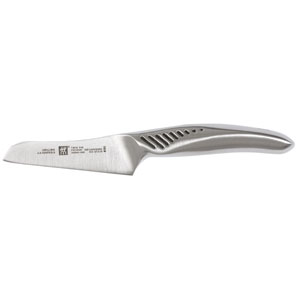 With innovative, asymmetric handles, Henckels Twin Fin knives make cutting and slicing easy and