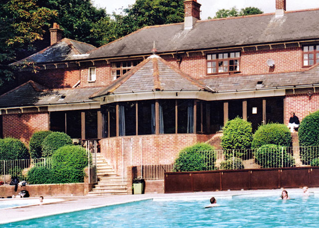 Unbranded Heron Holiday Park