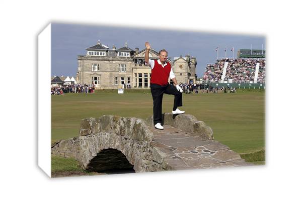 Unbranded Jack Nicklaus waves to the crowd on Swilken bridge and#8211; Canvas collection