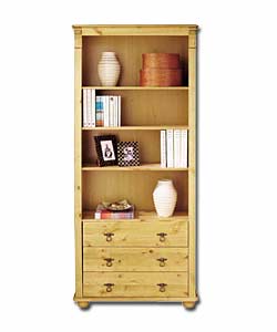 Solid Scandinavian pine (except for backs, drawer