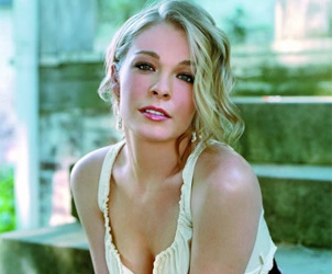 Unbranded Leann Rimes