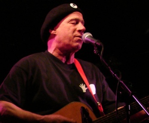 Unbranded Neil Innes