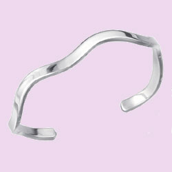 Open Wavy Bangle