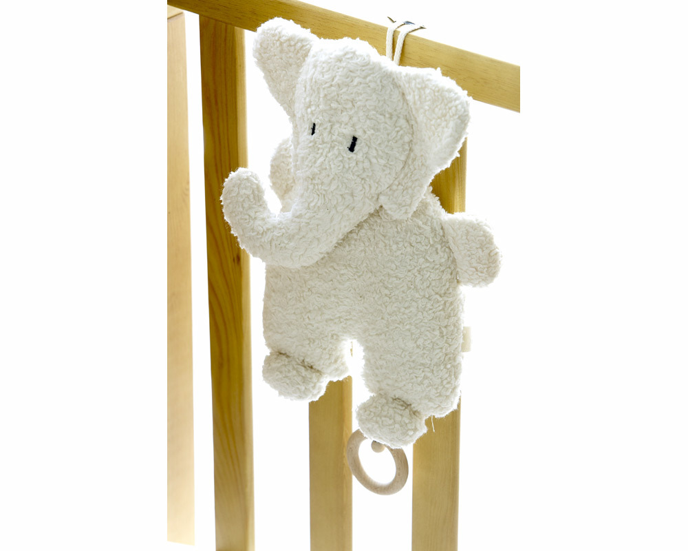 Babies and parents alike will be enchanted by the soft melody and sweet expressions of these organic