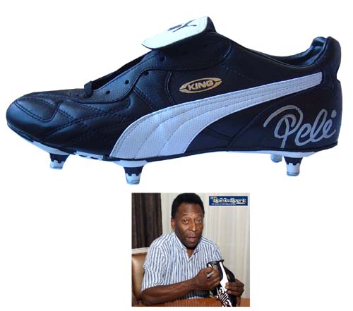 Unbranded Pelandeacute; and#8211; Special Edition Puma Boot signed by Pelandeacute;