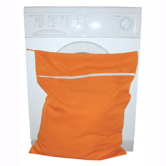 The Petwear Wash-Bag prevents damage to your washing machine from loose pet hair. Suitable for washi