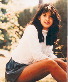 Phoebe Cates photo