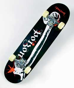 Maple double kick skateboard with polished aluminium trucks, abec-3 bearings and lightweight PU inje