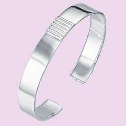 Ribbed Tork Bangle
