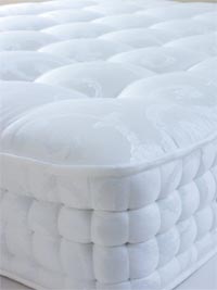 Bedstead Supreme 1700 Mattress The Bedstead Pocket Supreme range of side stitched mattresses has