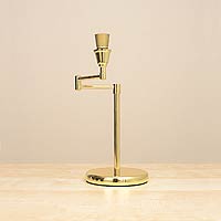 Classy table lamp with clever swing arm design, En