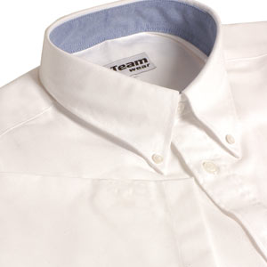 The classic Teamwear Oxford shirt is looking as great as ever with contrasting collar trim chest poc