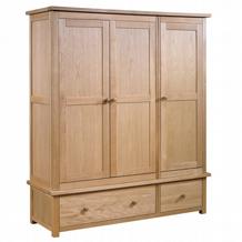 Toulouse Traditional Oak Wardrobe- Triple