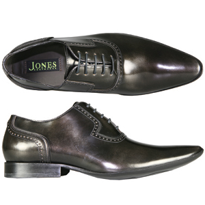 A modern 5 eyelet Oxford from Jones Bootmaker. Ideal for any party, with elongated toe, punch detail