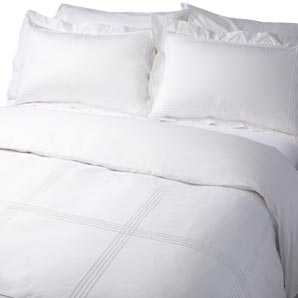 Tucks Duvet Cover- King-Size- White