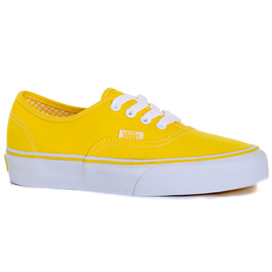 Authentic Classic canvas shoe