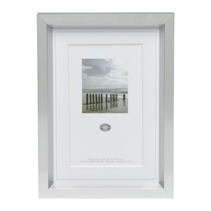 Wilko Chunky Silver Photo Frame 8inx6in